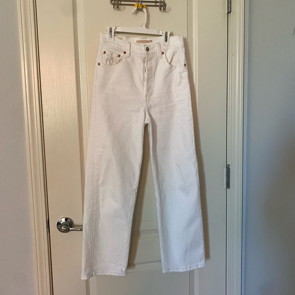 Levi’s ribcage straight ankle jeans 26